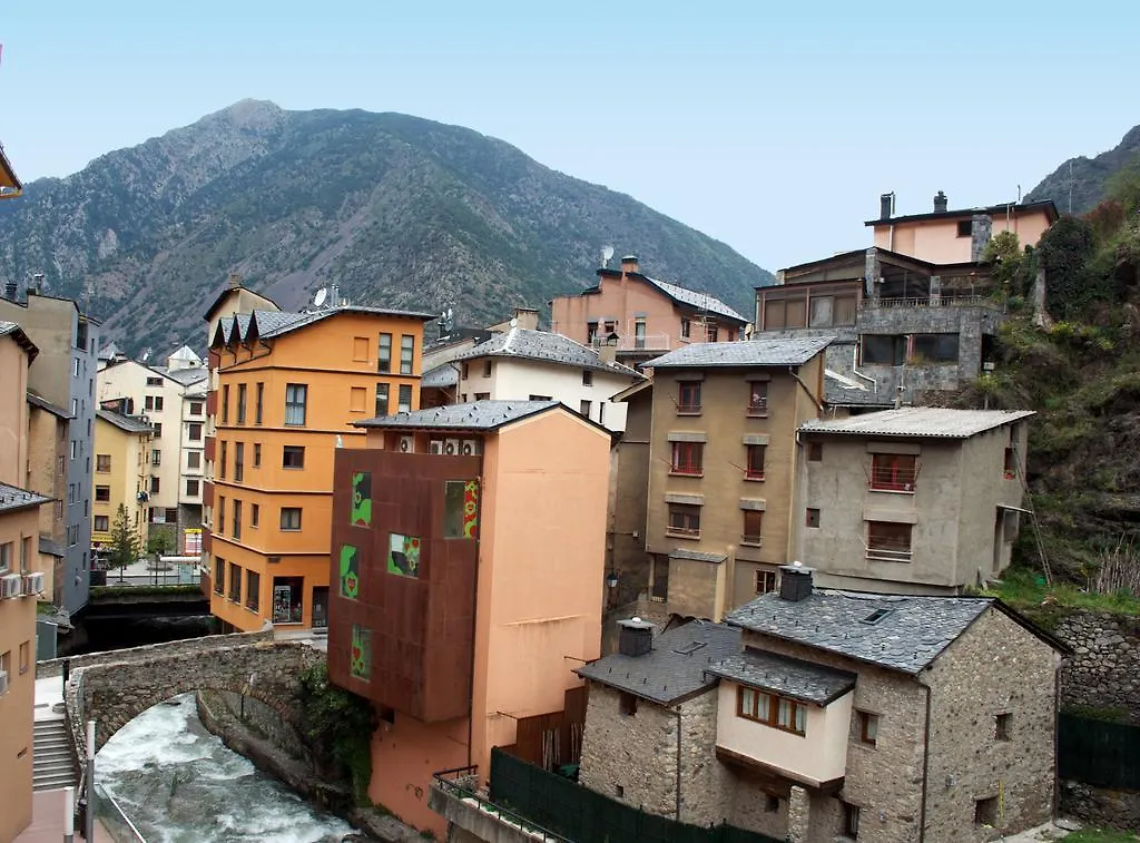 Siracusa Andorra la Vella 2*,  Andorra
