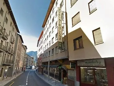 Siracusa Andorra la Vella 2*,