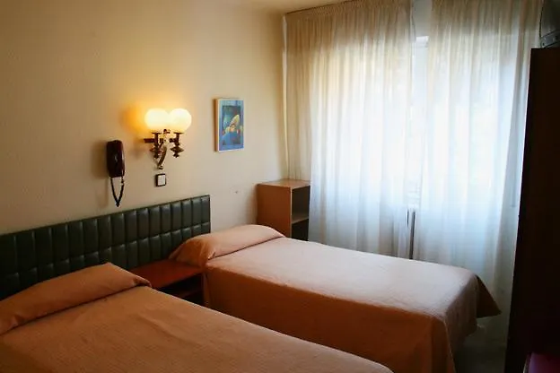 Siracusa Andorra la Vella 2*,