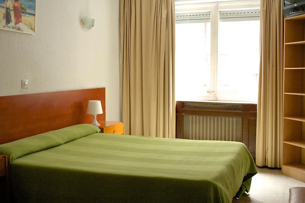 Siracusa Andorre-la-Vieille 2*,